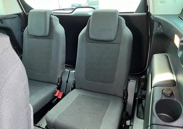 Peugeot 5008 cena 43900 przebieg: 181600, rok produkcji 2015 z Sanok małe 781